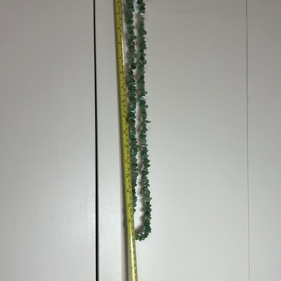 Green Aventurine Chip Bead Strand - Picture 3 of 4